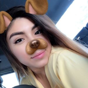 Meet your Posher, Ebony